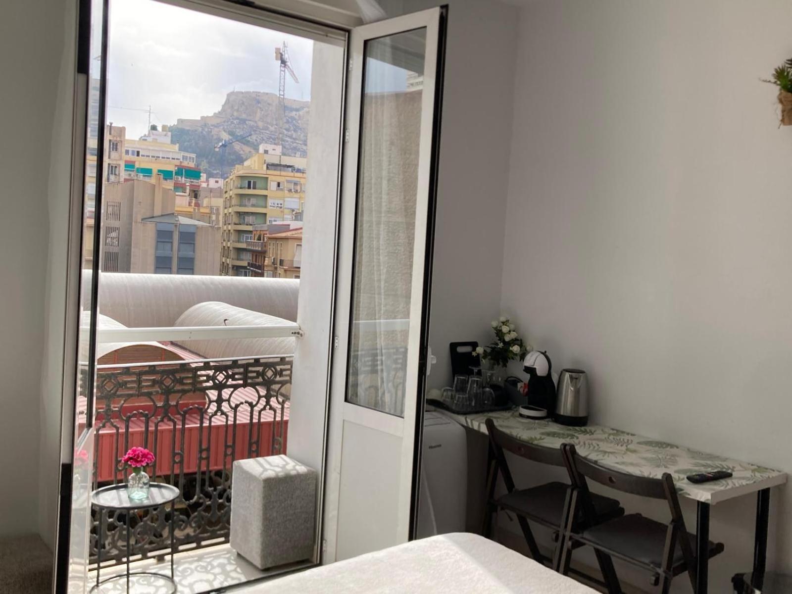 Room With Private Bathroom And Balcony Nearby The Mercado Central, Center And Beach Alicante Bagian luar foto